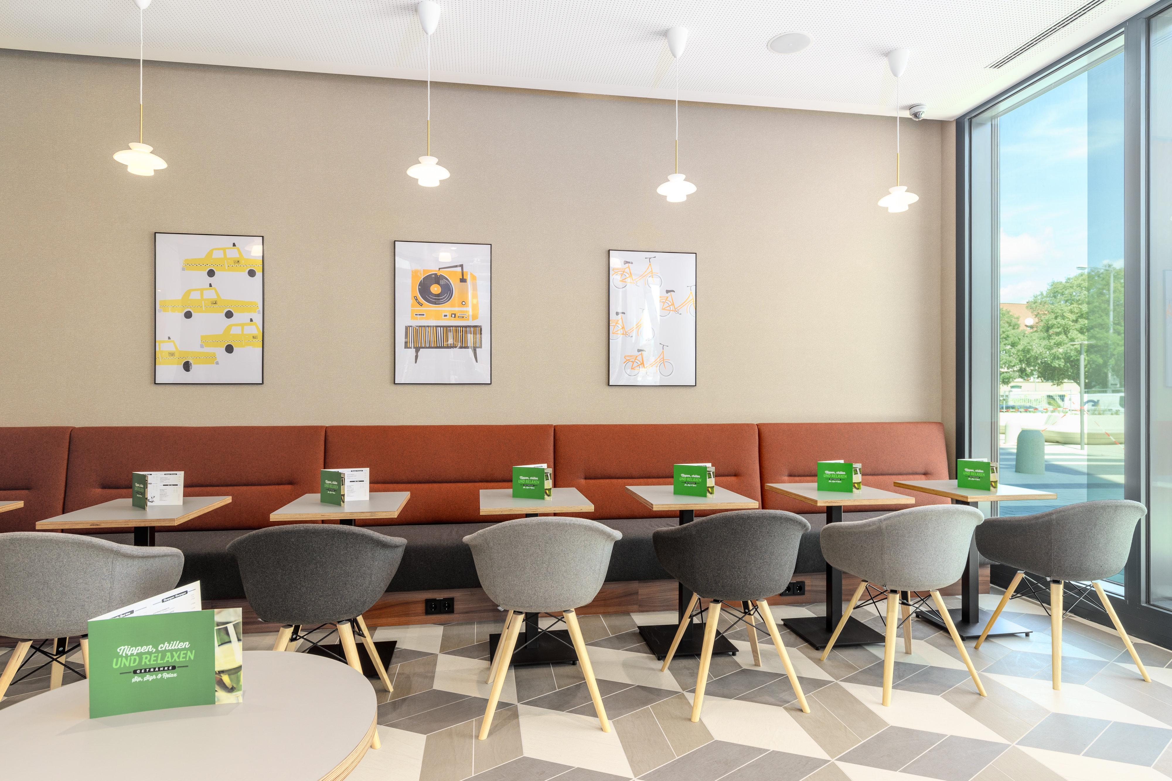 Holiday Inn - Vienna - South, An Ihg Hotel Εξωτερικό φωτογραφία